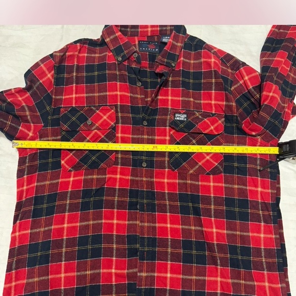 Perry Ellis Red and Black Checkered Men's Shirt - Picture 6 of 7